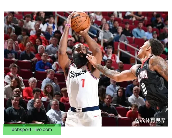 哈登关键时刻绝杀贡献19分带队六人上双收获连胜